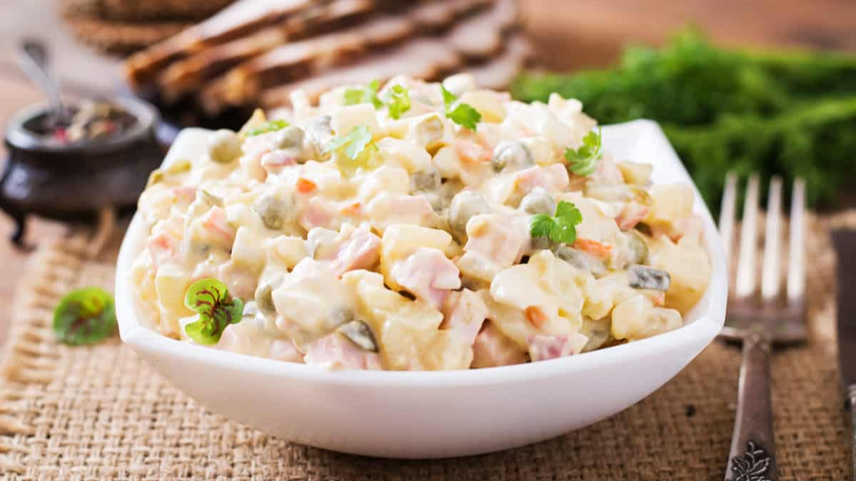 Ensalada rusa: la receta para prepararla en casa.