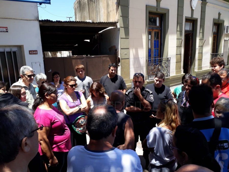 Vecinos de Barranquitas se manifestaron en la Comisaría 6ta