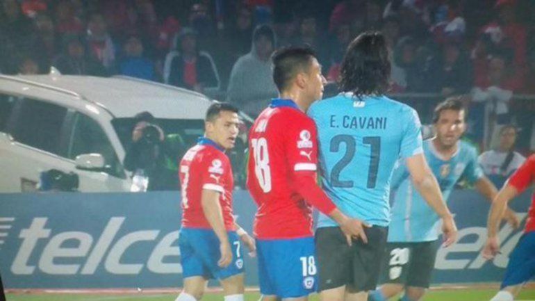 Se hizo justicia: Jara afuera del torneo por su accionar desleal contra Cavani