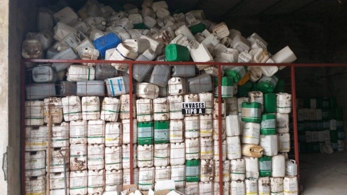 Cuando los recipientes de agroquímicos no tienen un tratamiento adecuado
