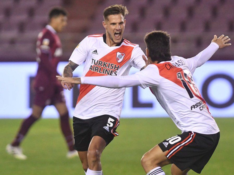 River aplastó a Lanús