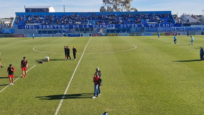 Colón le ganó a Defensores Unidos sobre el final con gol de Christian Bernardi