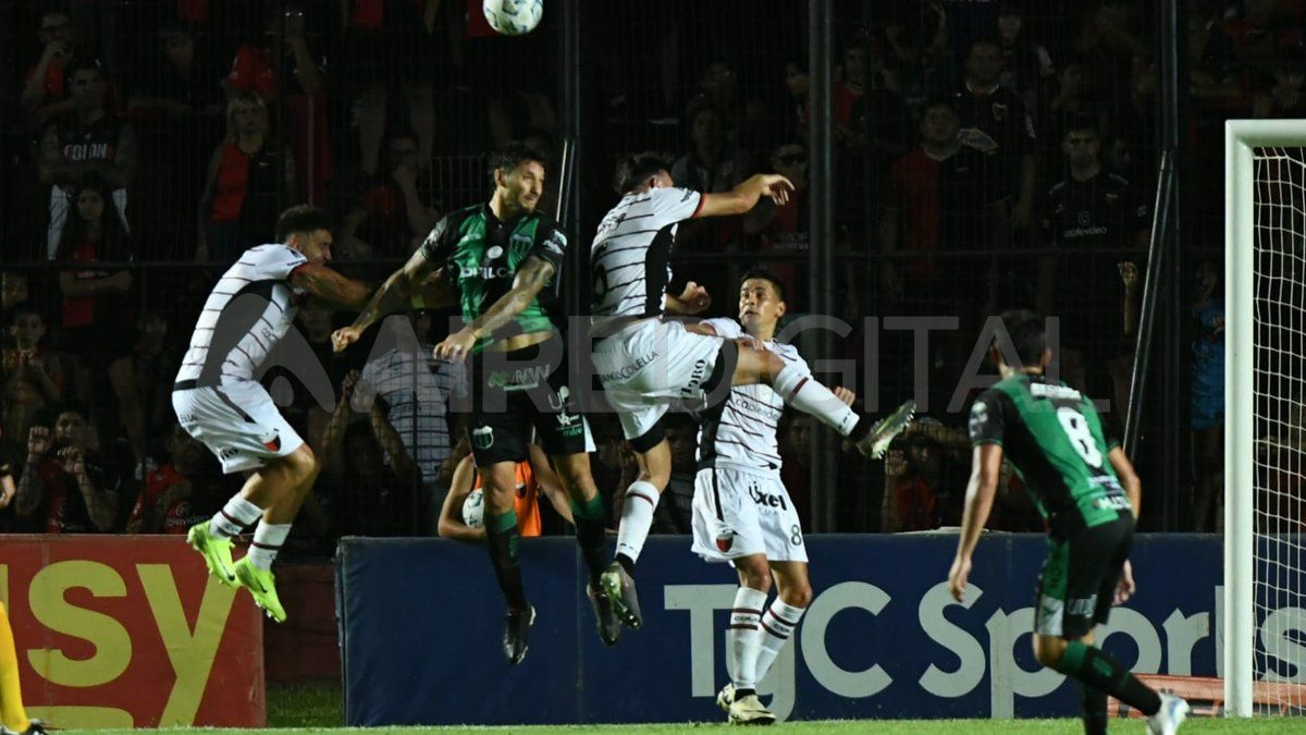 Colón - Chicago va el lunes 23 a las 19 en Mataderos.