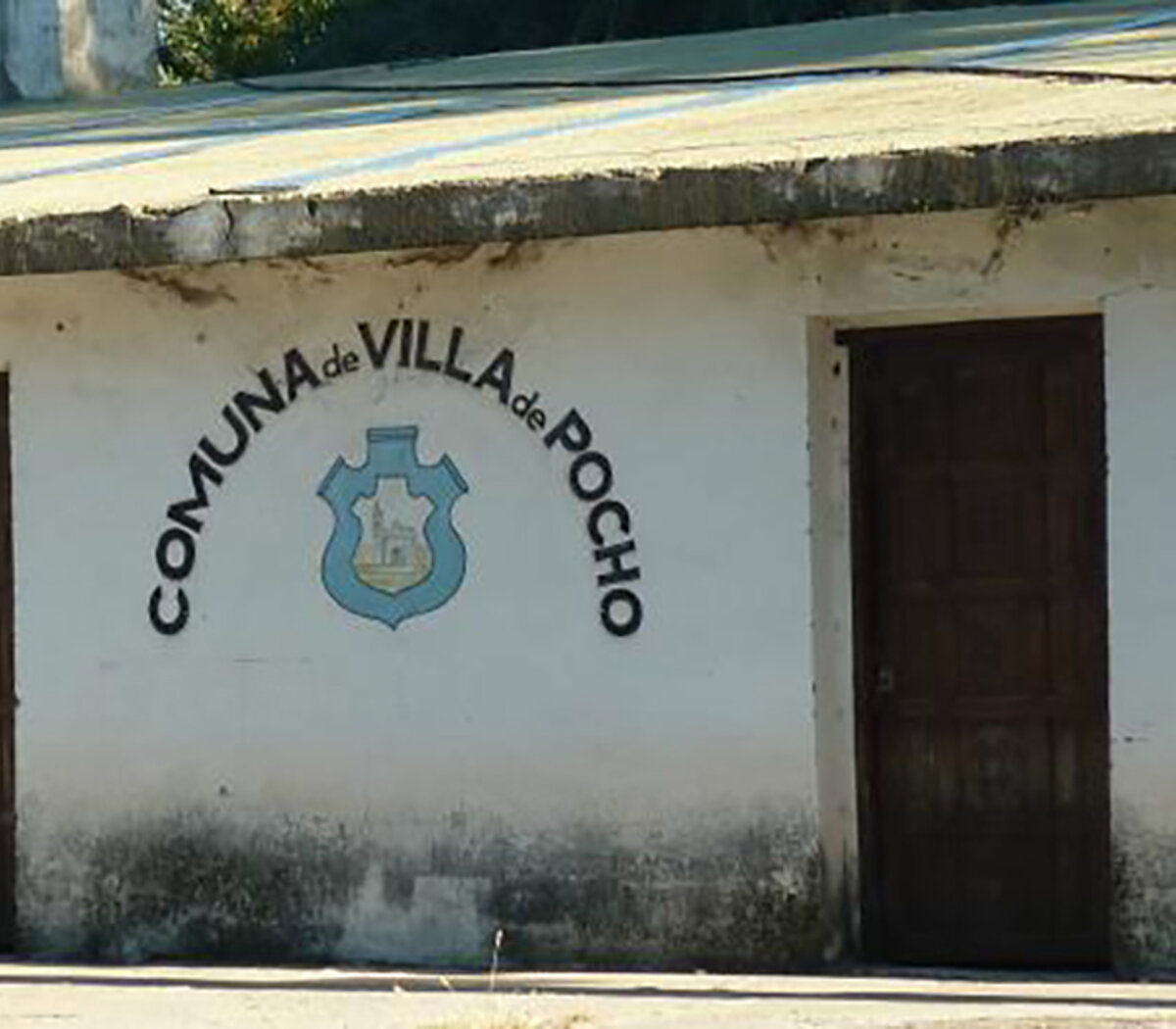 Tres jóvenes, uno de ellos menor de edad, fueron detenidos en el marco de una causa en la que se investiga el abuso sexual en grupo de una chica de 16 años y de su hermana de 15, en la localidad cordobesa de Villa de Pocho, en Traslasierra.