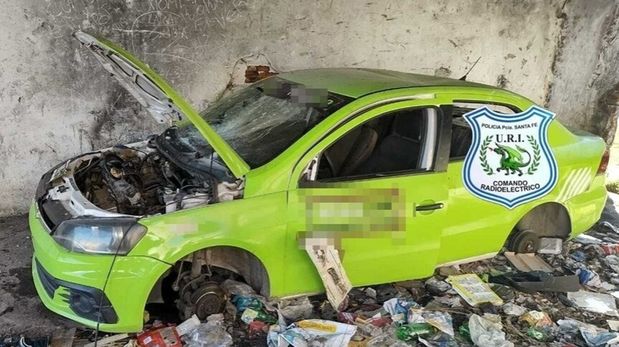 El vehículo robado es el móvil 669 y fue dañado en gran parte de su carrocería.&nbsp;