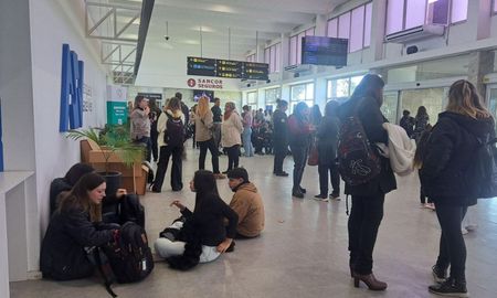 El aeropuerto de Sauce Viejo fue el que mayor crecimiento de pasajeros tuvo respecto a julio de 2024 en los vuelos de cabotaje. El aeropuerto de Sauce Viejo fue el que mayor crecimiento de pasajeros tuvo respecto a julio de 2024 en los vuelos de cabotaje.