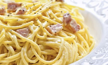 Salsa carbonara repleta de panceta para disfrutar de todas tus pastas. Salsa carbonara repleta de panceta para disfrutar de todas tus pastas.