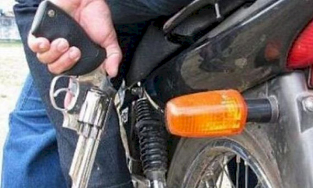 Matan de un balazo en la cabeza a un hombre al intentar robarle la camioneta en Villa Ballester Matan de un balazo en la cabeza a un hombre al intentar robarle la camioneta en Villa Ballester