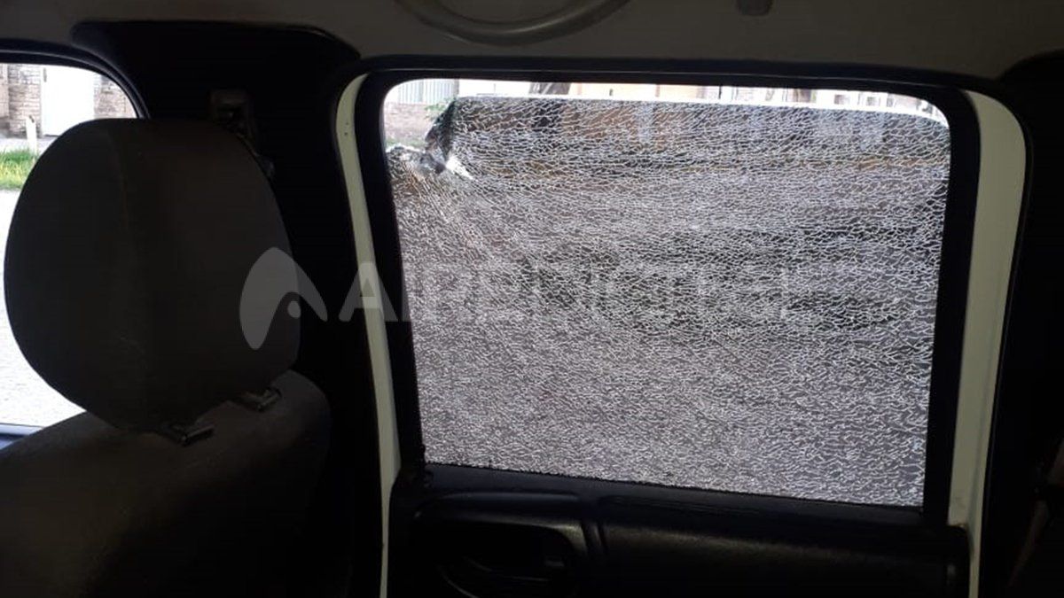 La camioneta recibi&oacute; un disparo en la ventanilla de atr&aacute;s y no hubo heridos.
