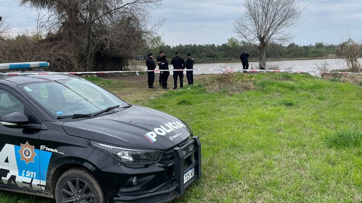 Un preso se fugó de la Comisaría de Sauce Viejo y se arrojó al río esposado: lo buscan buzos tácticos.