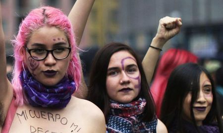 La Convención Constituyente chilena pretende redactar una Constitución feminista.
