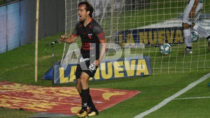 Colón se prepara para el partido ante Godoy Cruz y pierde a Christian Bernardi, lesionado ante Huracán