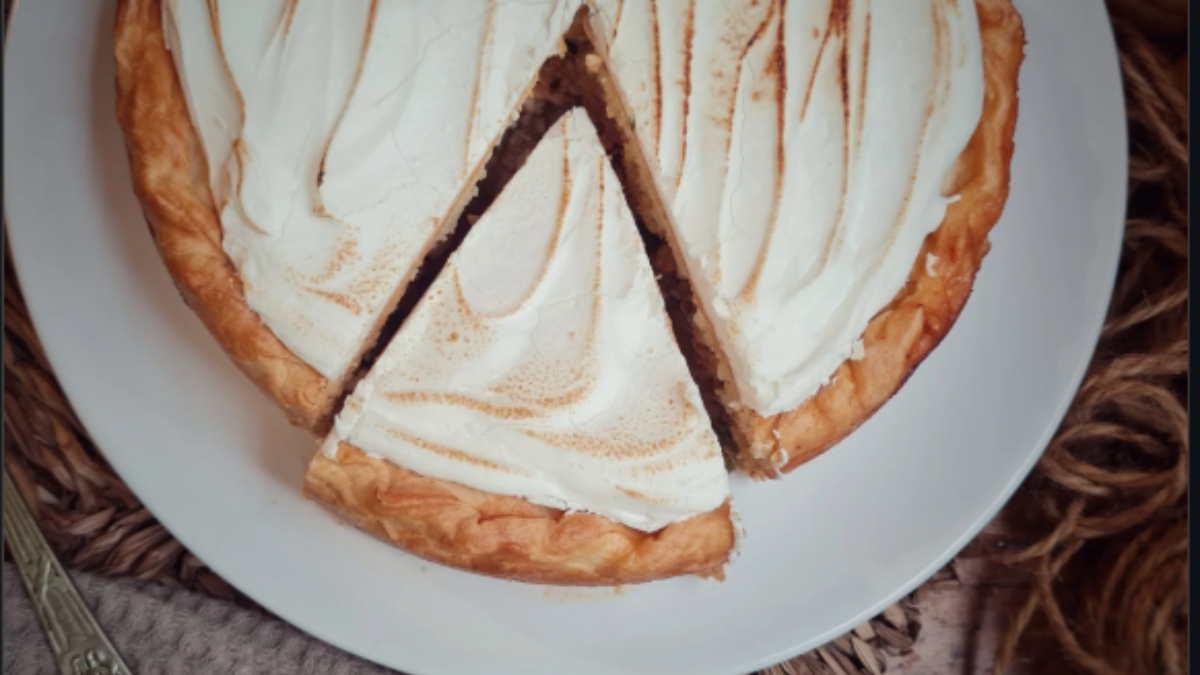 El pastel de novia volvió a ganar popularidad en redes sociales por su mezcla inesperada de sabores y por su historia centenaria.