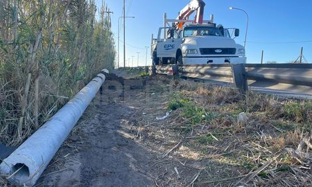 Barrio El Pozo: tránsito reducido en la Ruta Nacional 168 por trabajos de la EPE. Barrio El Pozo: tránsito reducido en la Ruta Nacional 168 por trabajos de la EPE.