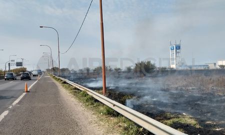 Debido a la cantidad de incendios registrados en todo el país, se declaró la emergencia ígnea en Argentina. Debido a la cantidad de incendios registrados en todo el país, se declaró la emergencia ígnea en Argentina.