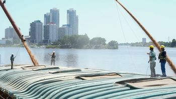 Provincia busca asegurar el ingreso fluido de barcazas en el puerto de Santa Fe