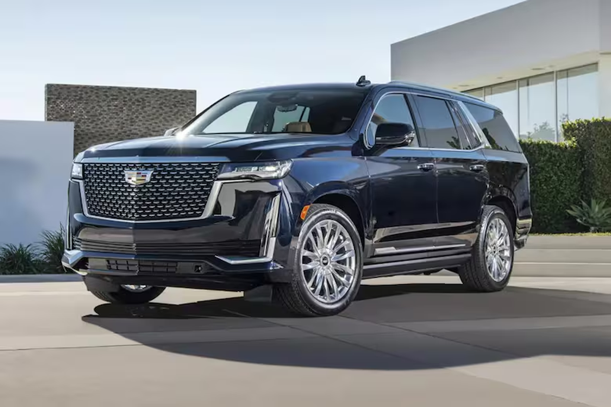 Cadillac Escalade negro, el auto que usa Lionel Messi en Miami. Cadillac Escalade negro, el auto que usa Lionel Messi en Miami.
