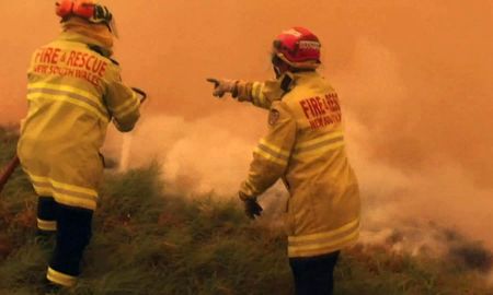 extienden el estado de desastre en australia por los incendios y llaman a evacuar extienden el estado de desastre en australia por los incendios y llaman a evacuar
