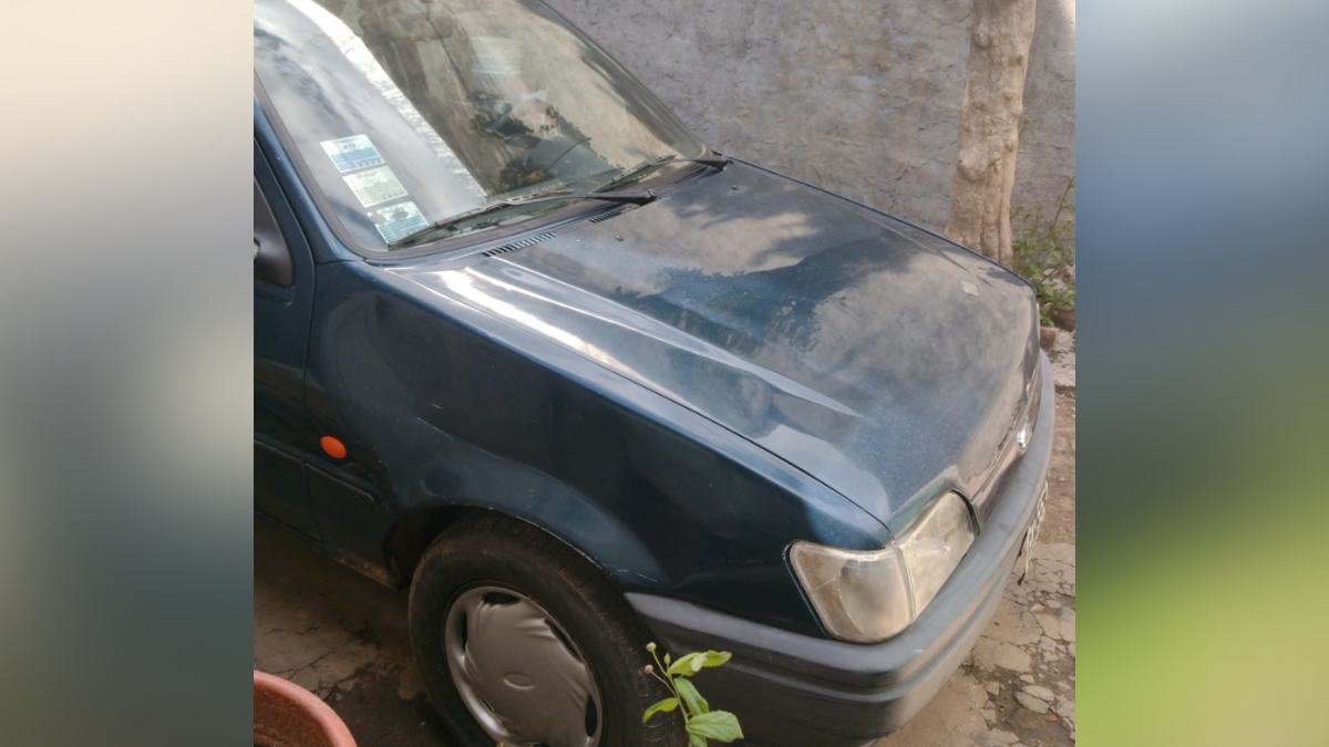 El auto desapareció de la puerta de la casa del dueño del vehículo.