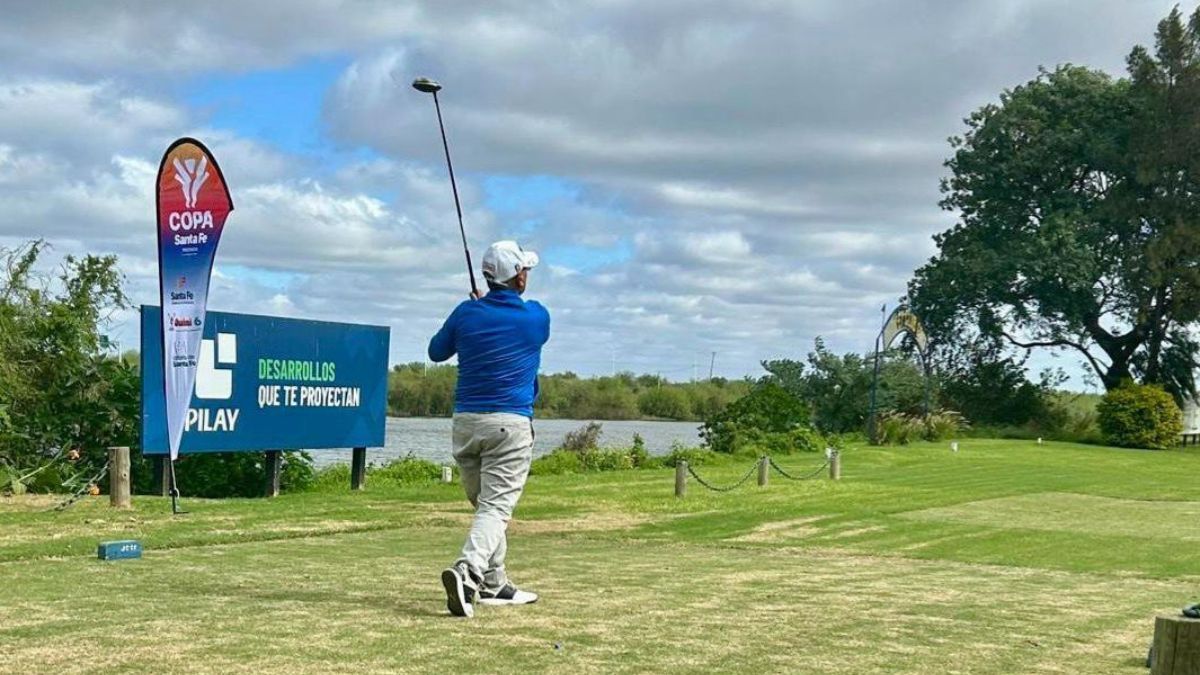 Con el impulso del Gobierno de la Provincia y el apoyo de Lotería de Santa Fe, la competencia tendrá actividad este fin de semana en fútbol femenino y golf.