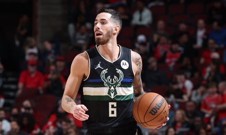 luca vildoza es cortado por milwaukee bucks en la nba de basquetbol luca vildoza es cortado por milwaukee bucks en la nba de basquetbol
