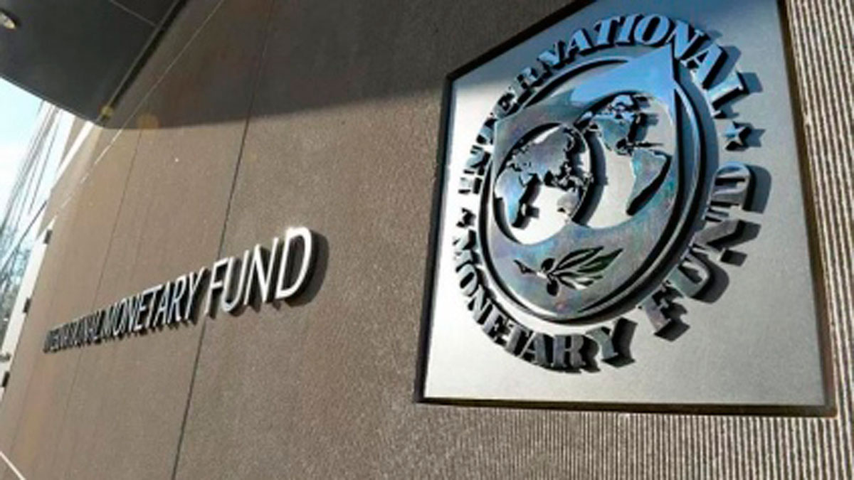 El pago de intereses de la deuda con el FMI aprieta las escasas reservas del Banco Central argentino.