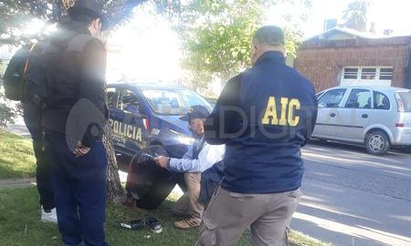 Detuvieron en María Selva al quinto implicado en el secuestro de Gastón Cabrera. Detuvieron en María Selva al quinto implicado en el secuestro de Gastón Cabrera.