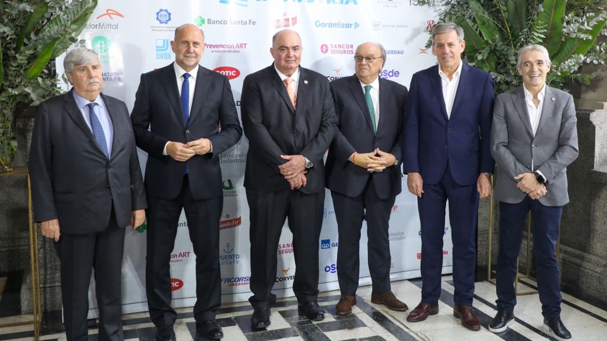 De Mendiguren destacó que el gobierno nacional “está tratando de apuntalar para que no caiga el nivel de actividad". De Mendiguren destacó que el gobierno nacional “está tratando de apuntalar para que no caiga el nivel de actividad".