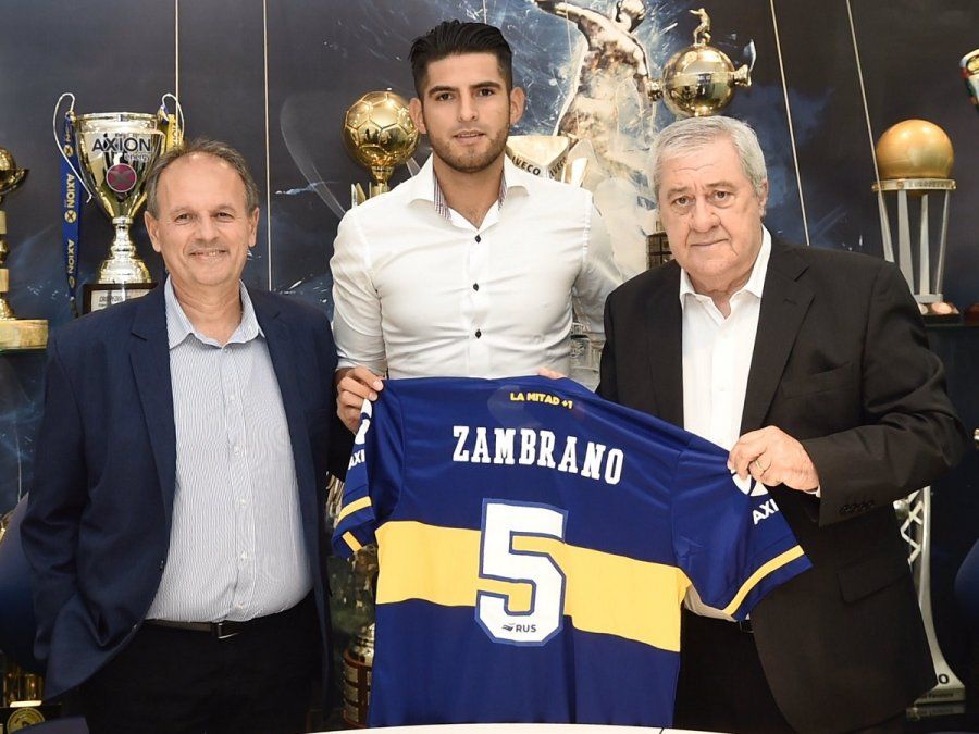 Boca presentó oficialmente a Carlos Zambrano