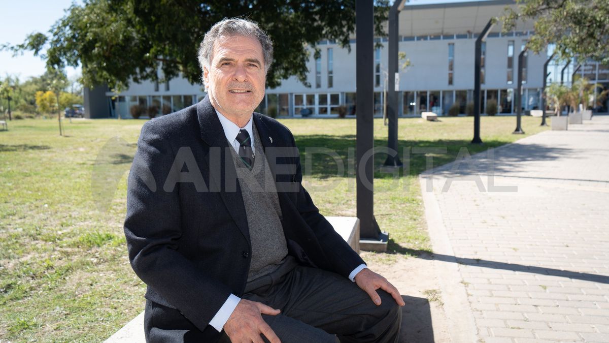 Para el reconocido cirujano, la humildad es esencial en la vida de un médico.