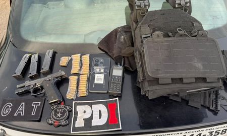 El 19 de septiembre, tres hombres se hicieron pasar por policías y robaron 18 millones de pesos en una fábrica de plásticos en Granadero Baigorria. El 19 de septiembre, tres hombres se hicieron pasar por policías y robaron 18 millones de pesos en una fábrica de plásticos en Granadero Baigorria.