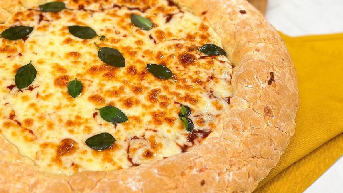 Todos los detalles para hacer pizza con masa de chipá.