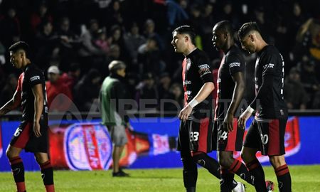 Colón perdió con Tigre y sigue hundido en la tabla de la Liga Profesional. Colón perdió con Tigre y sigue hundido en la tabla de la Liga Profesional.