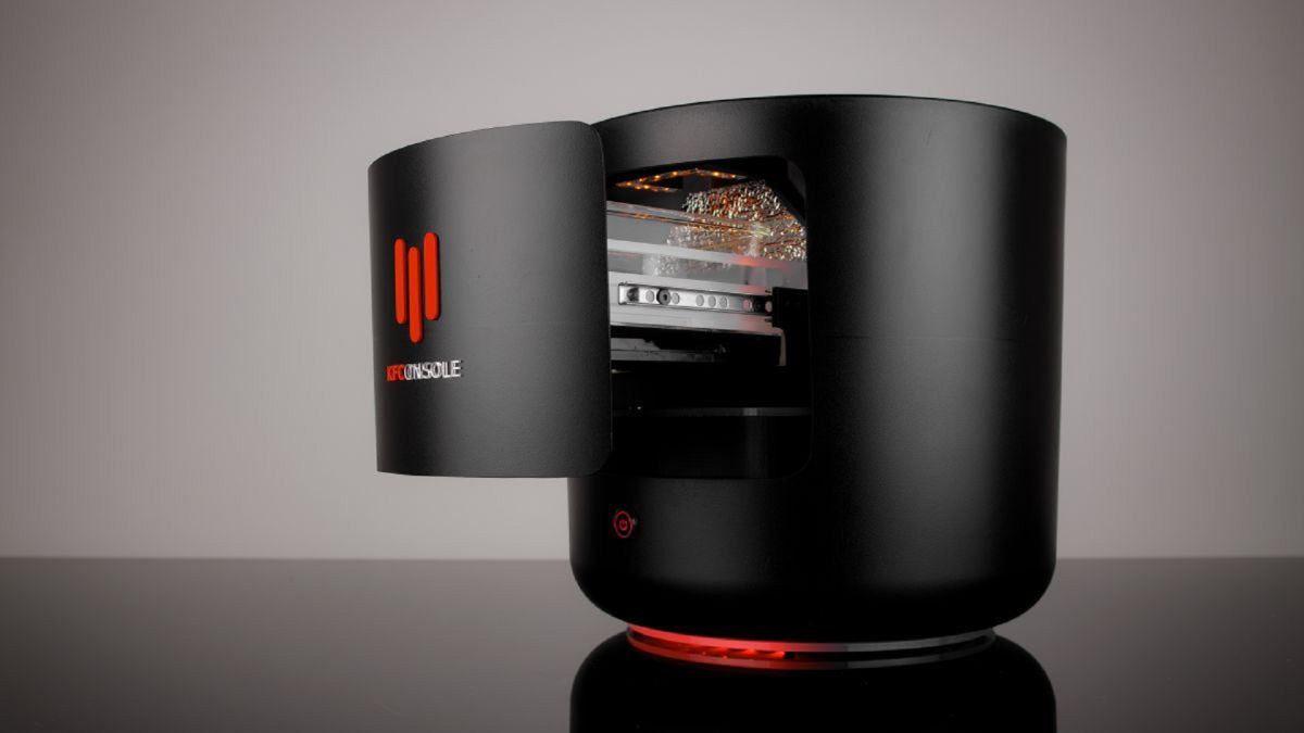 KFC anunció que lanzará una&nbsp;consola que calienta el pollo mientras jugamos.