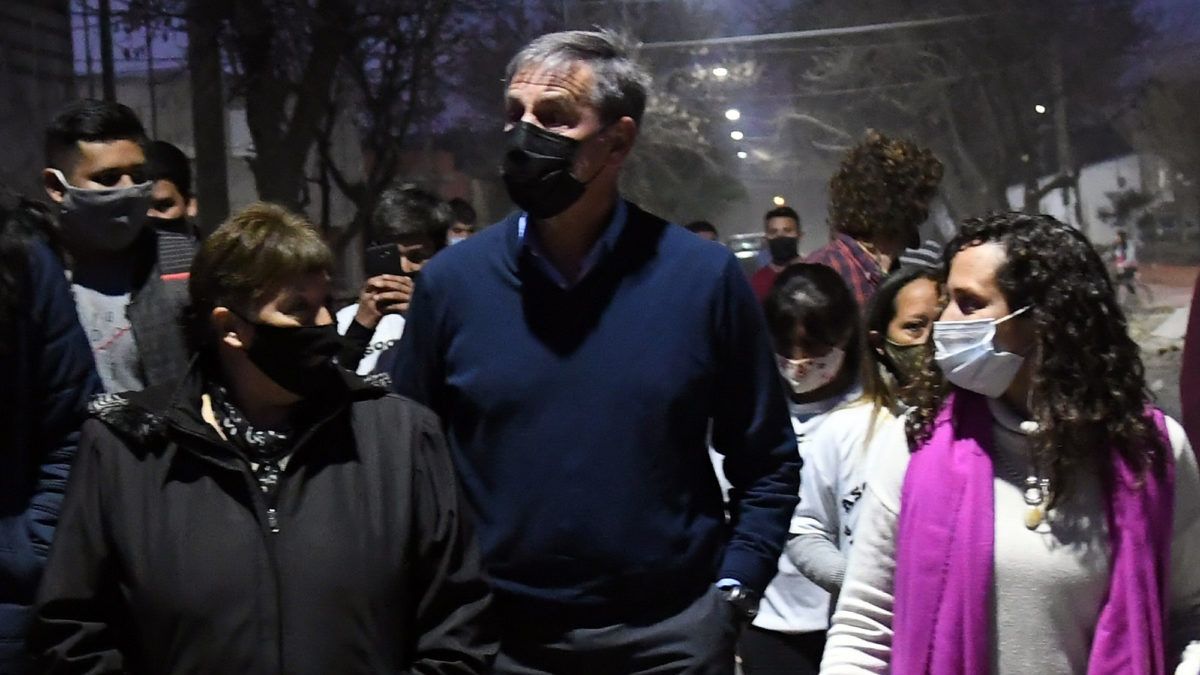 En la recorrida también estaban presentes los concejales Laura Mondino y Leandro González, y el secretario de Obras y Espacios Públicos municipal, Matías Pons Estel.