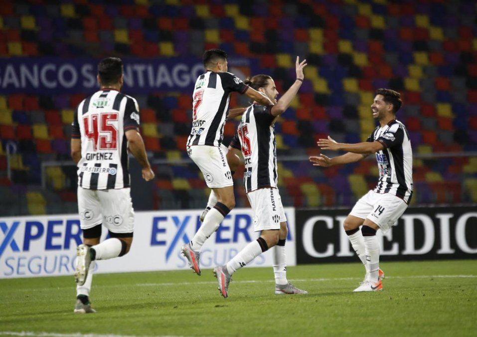 Con goles de Lucas Melano