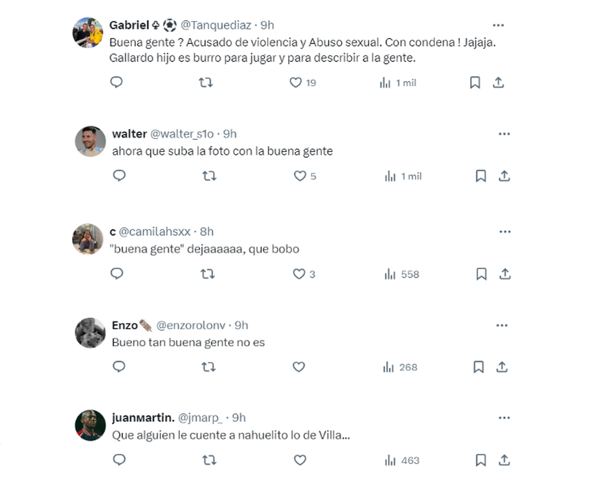 La foto de dos ex Colón con Sebastián Villa que armó revuelo en las redes sociales. La foto de dos ex Colón con Sebastián Villa que armó revuelo en las redes sociales.