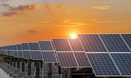 El DNU de Javier Milei desinsentiva el uso de energías renovables y sostiene los beneficios para la megaminería, entre otros aspectos. El DNU de Javier Milei desinsentiva el uso de energías renovables y sostiene los beneficios para la megaminería, entre otros aspectos.