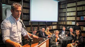 El oficialismo está decidido a recibir en el recinto el próximo miércoles 29 al jefe de Gabinete Manuel Adorni –investigado en la Justicia por presunto enriquecimiento ilícito-.