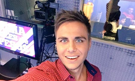 martin pepa, el ex gran hermano, apunto contra las restricciones del gobierno martin pepa, el ex gran hermano, apunto contra las restricciones del gobierno
