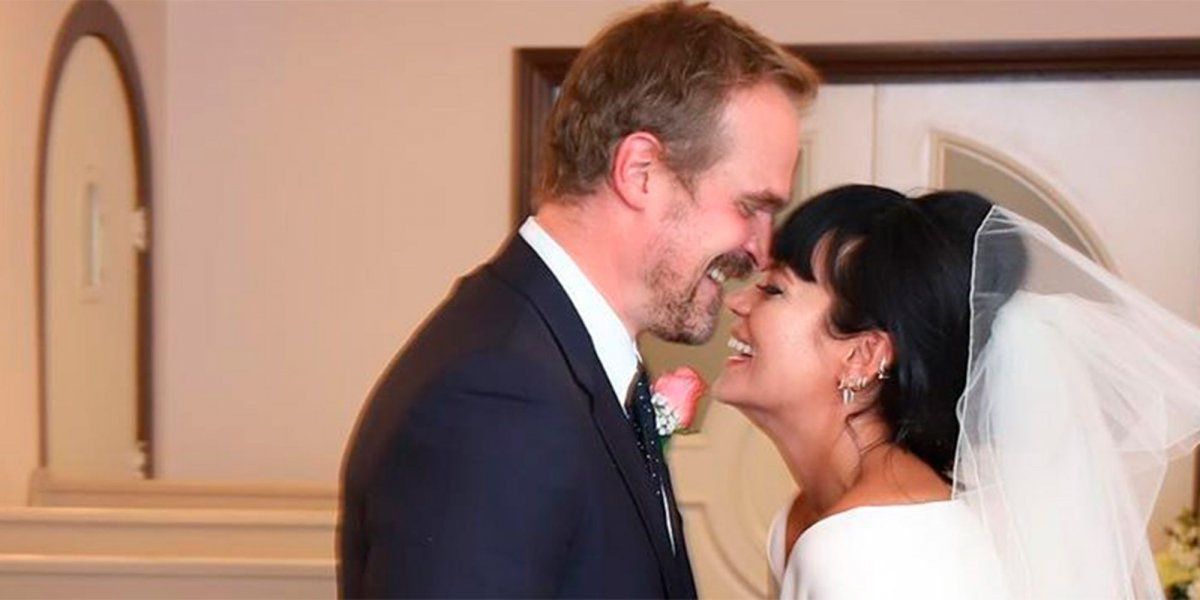 Lily Allen se cas&oacute; con David Harbour