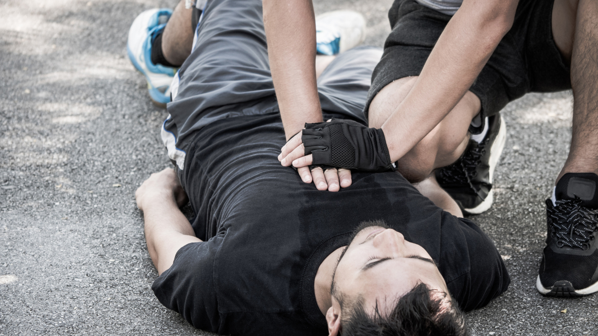 Una evaluación pre participativa puede hacer la diferencia, ya que a través de estas se puede detectar la presencia de una patología susceptible de generar muertes súbitas en actividad física.