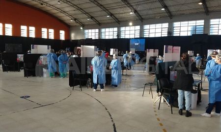 Para esta semana la provincia entregó más de 200 mil turnos para completar la población de personas de 18 a 59 años con comorbilidades. Para esta semana la provincia entregó más de 200 mil turnos para completar la población de personas de 18 a 59 años con comorbilidades.