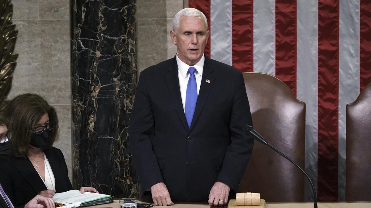 El oficialismo no dará lugar al juicio político que busca destituir a Trump antes de dejar el poder la próxima semana.