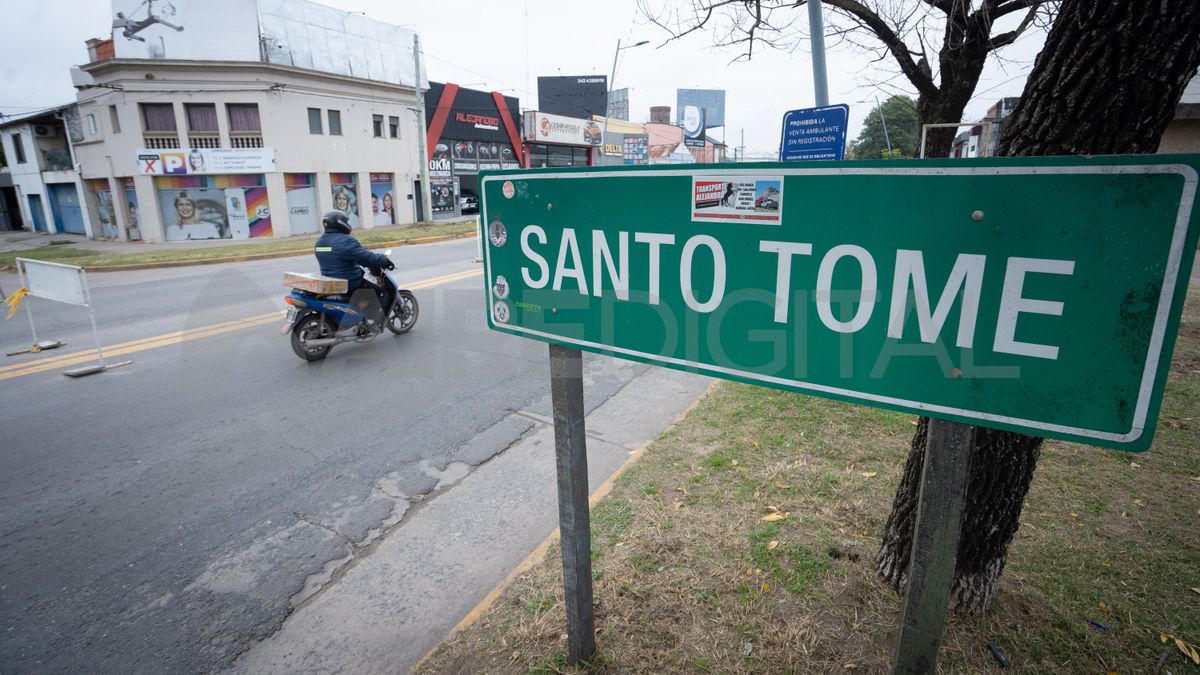 La Municipalidad de Santo Tomé recibió a vecinalistas por el problema de la falta de agua en los barrios.