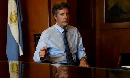 Simbólicamente, podría considerarse cerrado en términos de detener la emisión monetaria excesiva, afirmó Bausili. Simbólicamente, podría considerarse cerrado en términos de detener la emisión monetaria excesiva, afirmó Bausili.