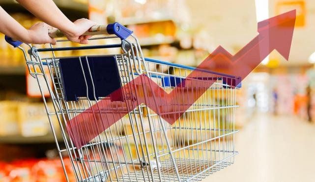 Economistas advierten que la inflación de agosto superó el 4%, con alto impacto en los alimentos