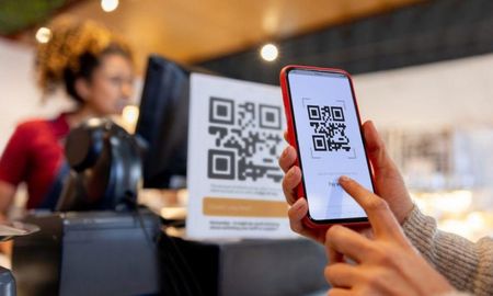 El mecanismo se basa en el uso del mismo código QR que ya utilizan los locales gastronómicos. El mecanismo se basa en el uso del mismo código QR que ya utilizan los locales gastronómicos.