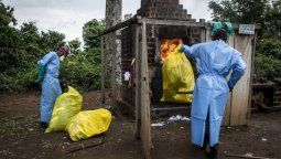 el brote de ebola en el congo provoca cientos de muertes y no logran contener la epidemia