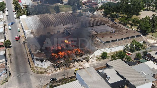 Aire de Santa Fe | incendio deposito.jpg